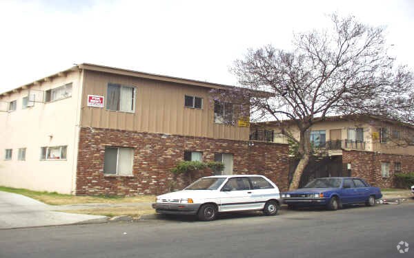 Building Photo - 2435 E 14th St