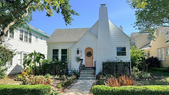 Foto del edificio - 316 18th Ave NE