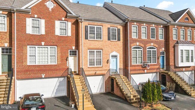 Foto del edificio - 21753 Ladyslipper Sq