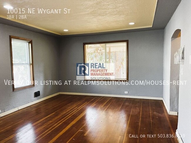 Building Photo - 10015 NE Wygant St