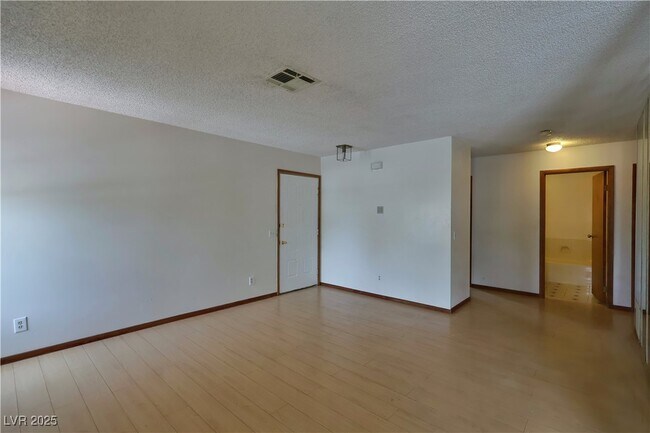 Foto del edificio - 6625 W Tropicana Ave
