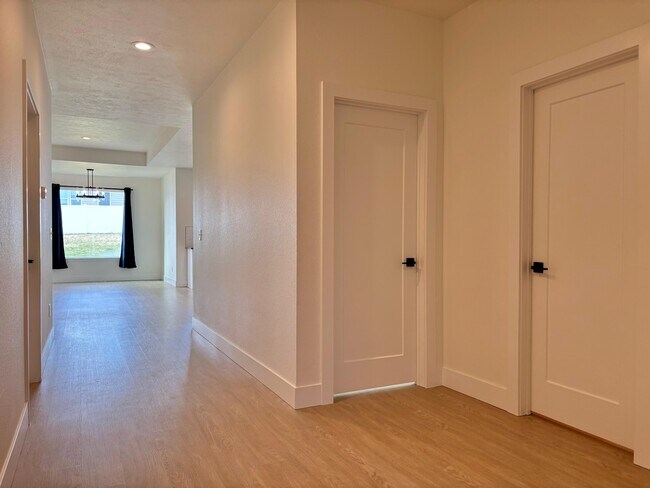 Foto del edificio - 842 Greenfield Dr
