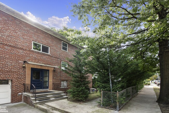 Building Photo - 5834 Fieldston Rd