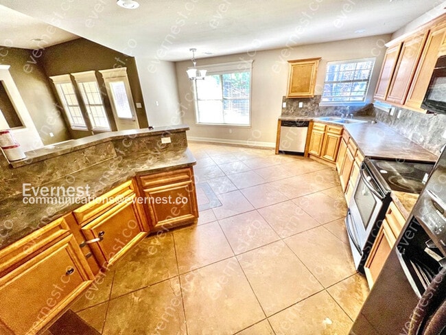 Building Photo - 958 James Madison Dr