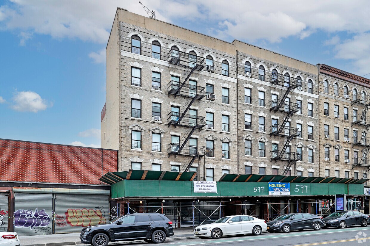 Primary Photo - 597 E 138th St