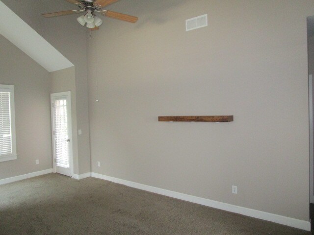 Foto principal - 802 Plateau Rd