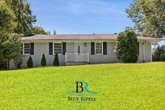 Building Photo - 1836 Lochlomand Ln