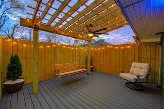 Building Photo - 3201 Westridge St