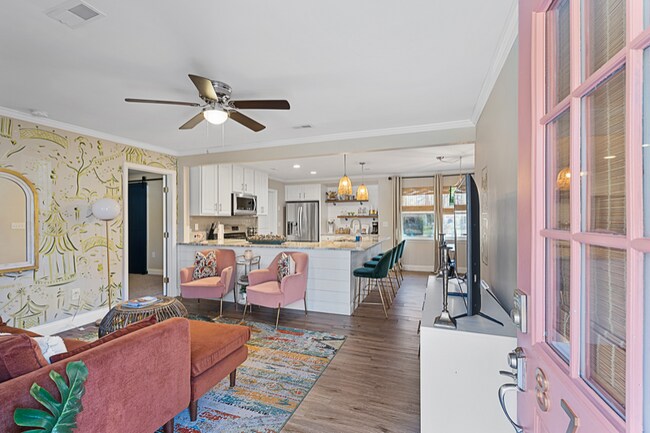 Foto del edificio - 8766 Bucknell Dr