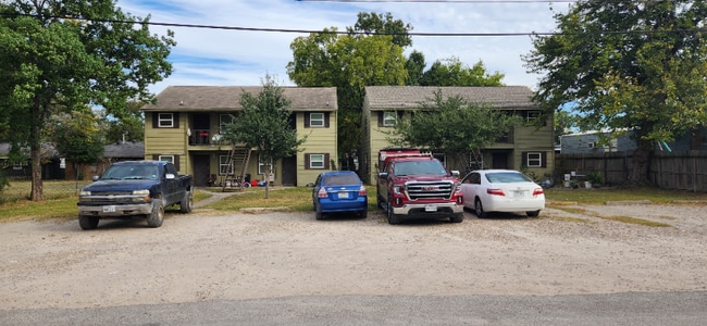 Building Photo - 13713 Duncum St