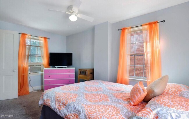 Building Photo - 3 br, 2 bath Townhome - 20 West Salisbury ...