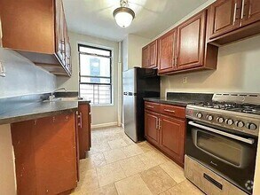 Building Photo - 539 W 156th St