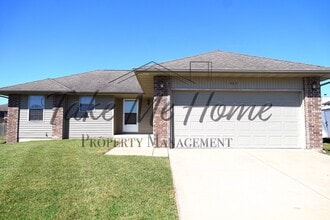 Building Photo - 465 Texas Ave