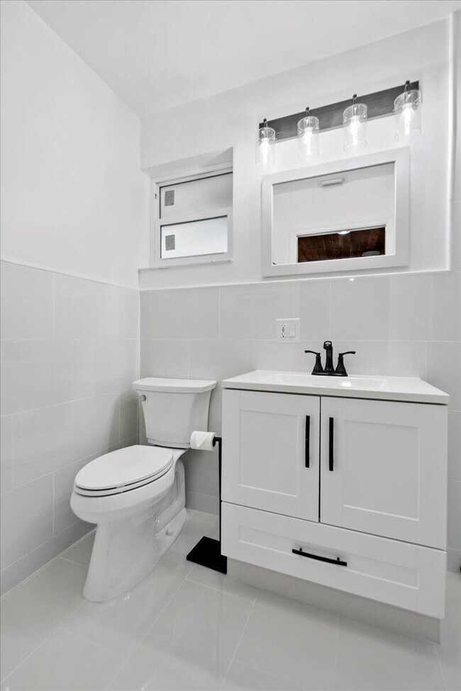 Foto del edificio - 11647 62nd Ln N