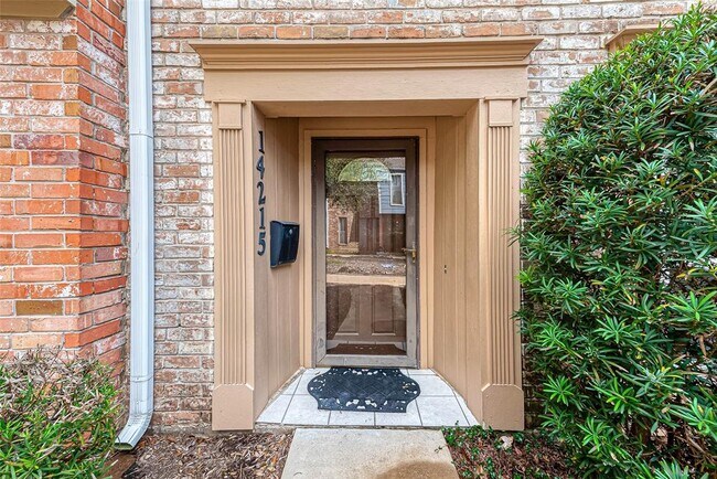 Building Photo - 14215 Misty Meadow Ln