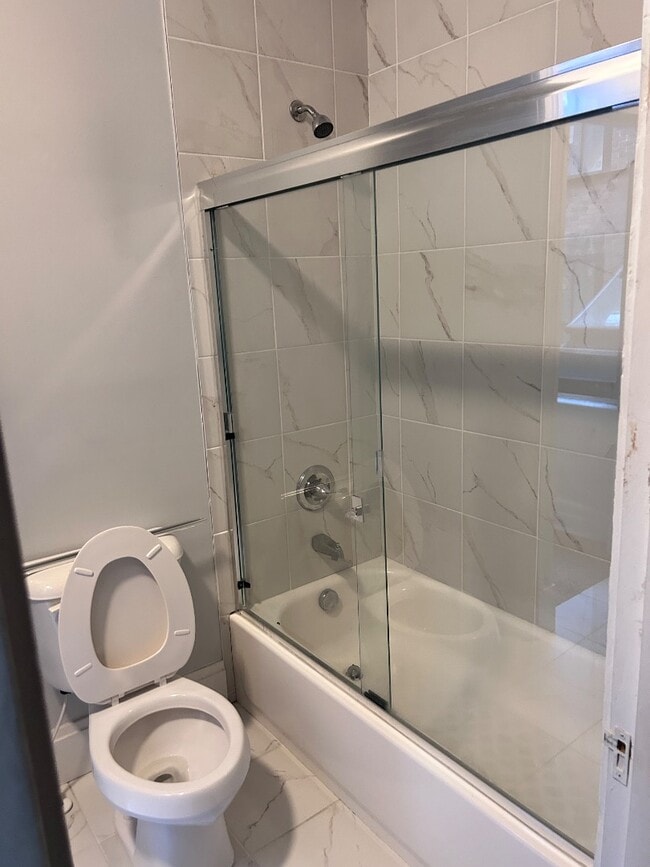 Foto del edificio - 30 W Court - Unit 204