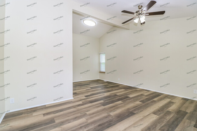 Building Photo - 4 Blackfoot Ct
