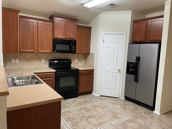 2 habitaciones; planta alta - 4606 Lookout Mountain Ln