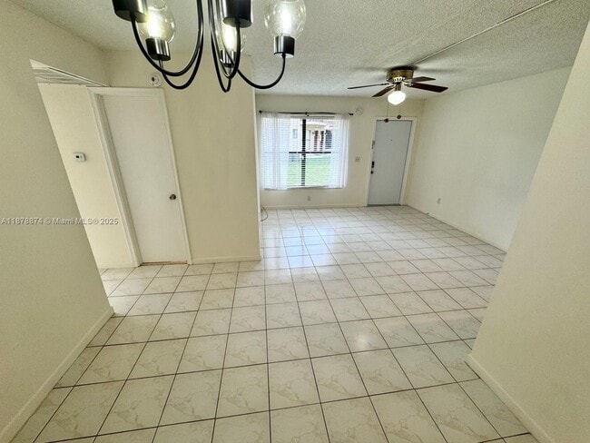 Foto del edificio - 14861 SW 104th St