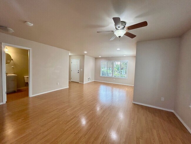 Photo - Redmond Ridge Home