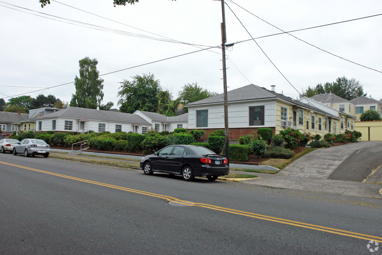 Primary Photo - Westmoreland 16