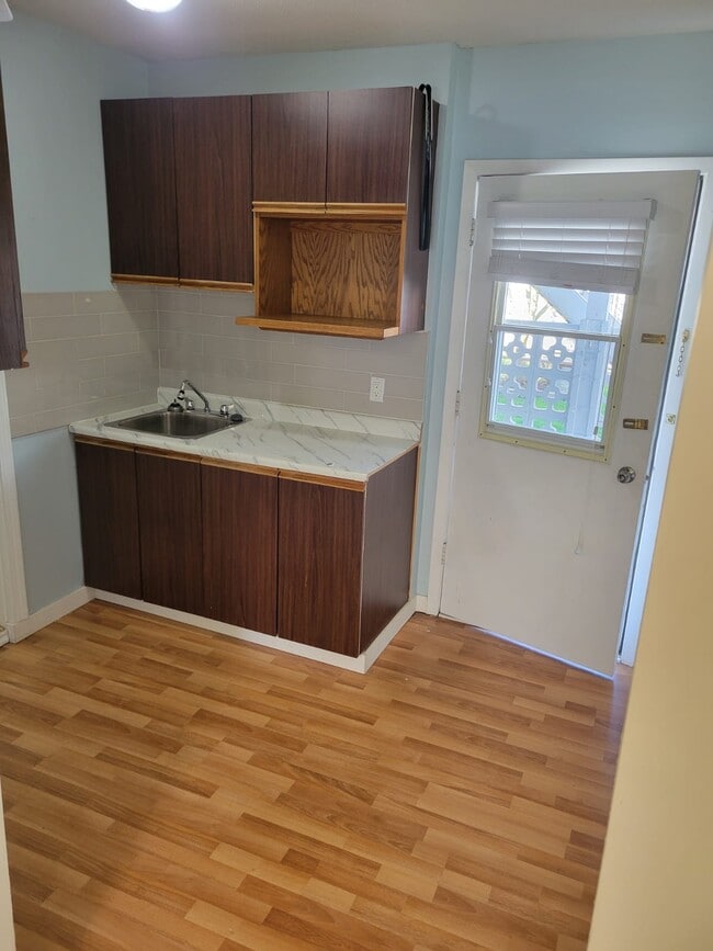 Building Photo - 8481 113B St