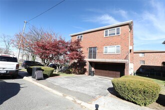 Building Photo - 69 Veltri Ln