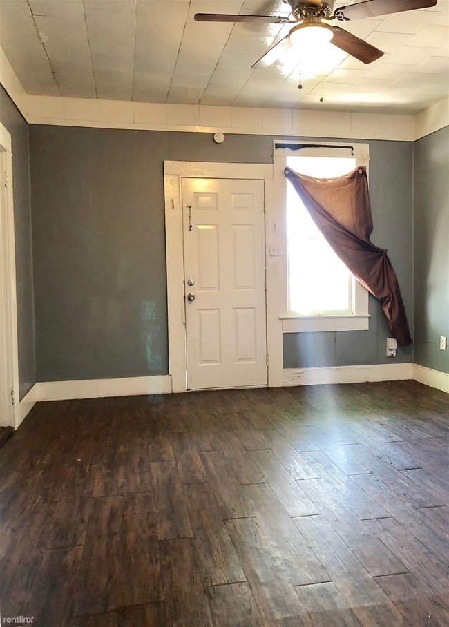 Building Photo - 1 br, 1 bath  - 5408 S Flores St Unit #2