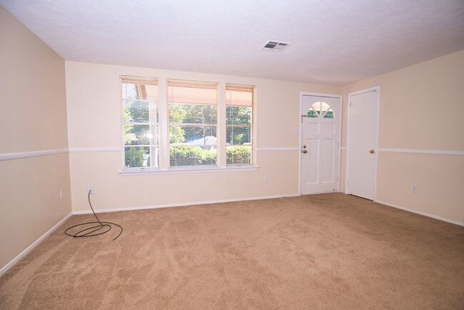 Building Photo - Juniper