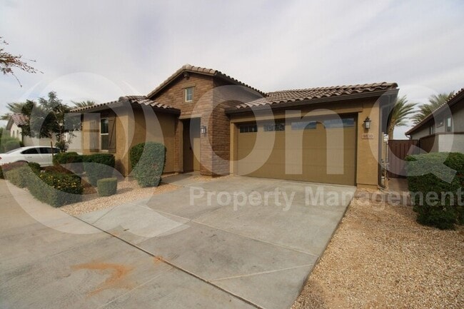 Building Photo - 9830 E Tahoe Ave