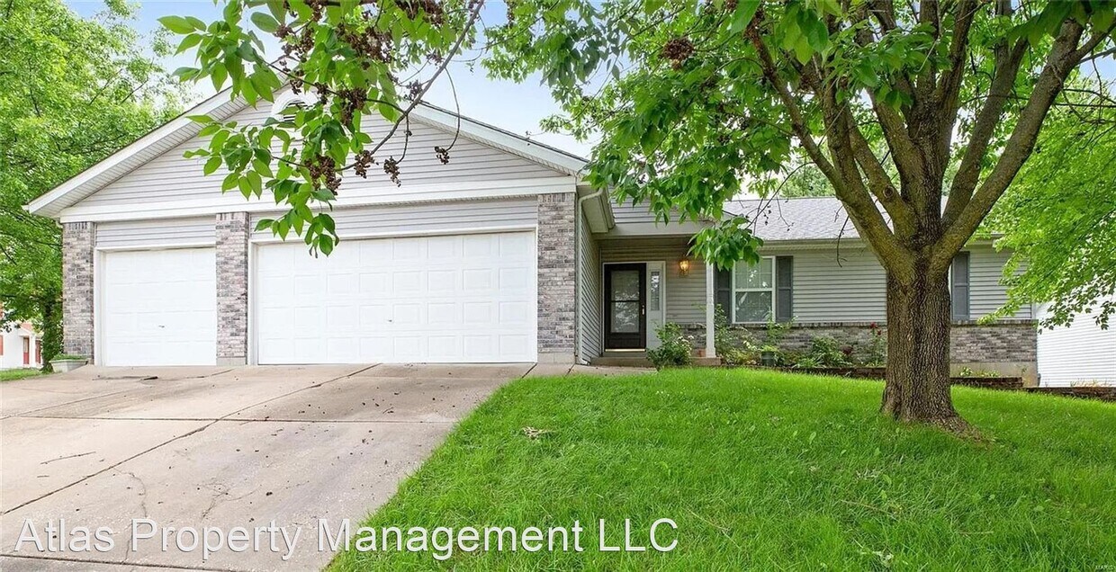 3 br, 2 bath House 2702 Red Cedar Parc S... House Rental in Dardenne Prairie, MO