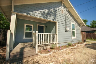 Building Photo - 633 N Morris St