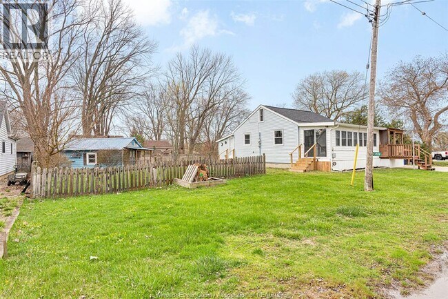 Building Photo - 1069 Cherry Ave