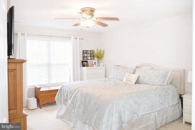 Foto del edificio - 102 Red Bud Ln