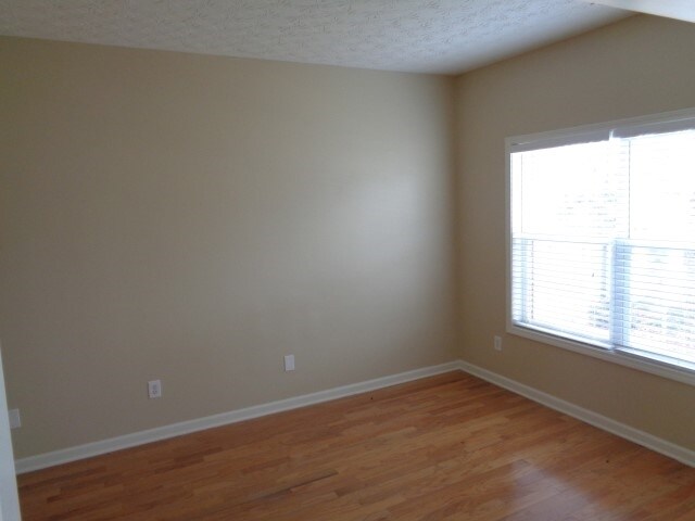 Building Photo - 1390 Brisbane Dr