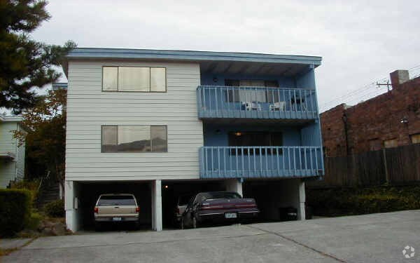 Foto del edificio - 2406 NW 63rd St