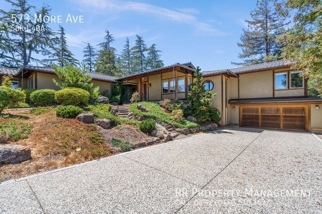 Building Photo - Executive Luxury Home in Beautiful Los Gatos!