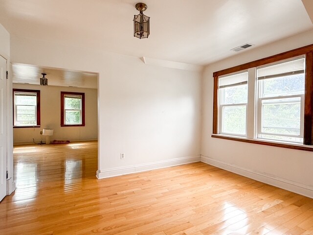 Foto del edificio - 6148 Crain St