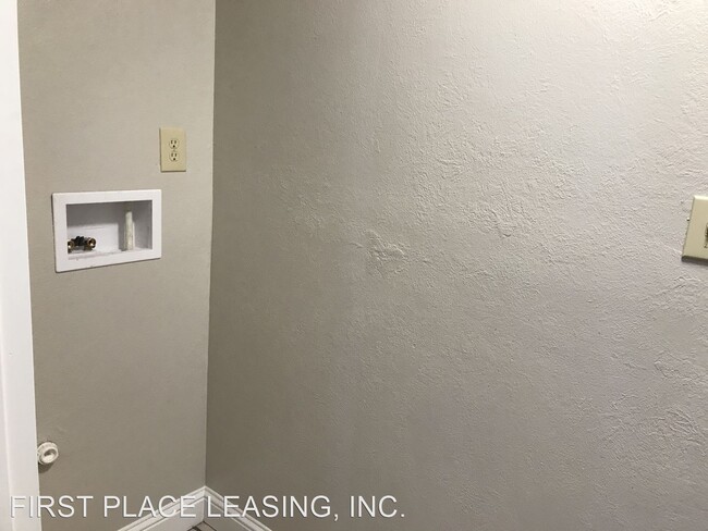 Foto del edificio - 3 br, 2 bath House - 2609 Wallace St.