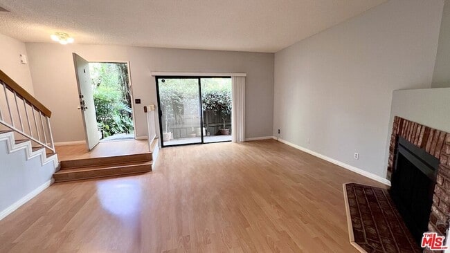 Building Photo - 15061 Sherman Way