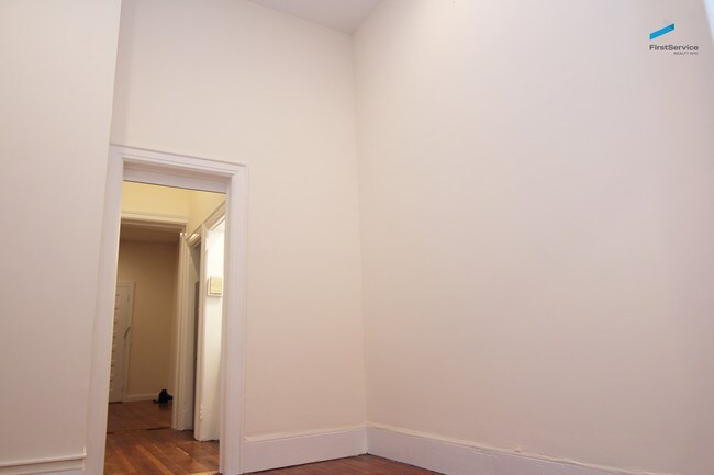 Building Photo - 251 Lexington Ave