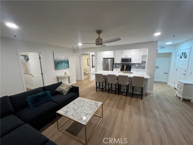 Foto del edificio - 345 Avocado St