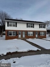 Building Photo - 228 W 8th St