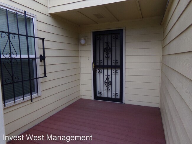 Building Photo - 2 br, 2 bath House - 8620 NE Mason Drive #26