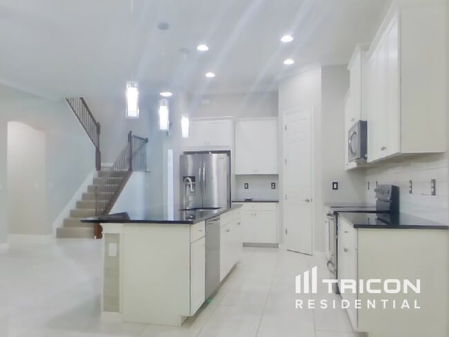 Building Photo - 115 Ventosa Pl