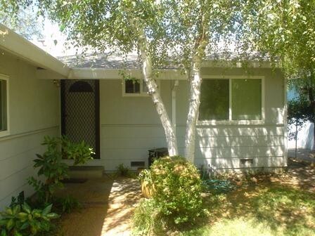 Foto principal - Cozy 3 Bedroom Home