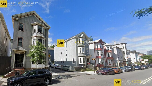 Building Photo - 1568 Tremont St