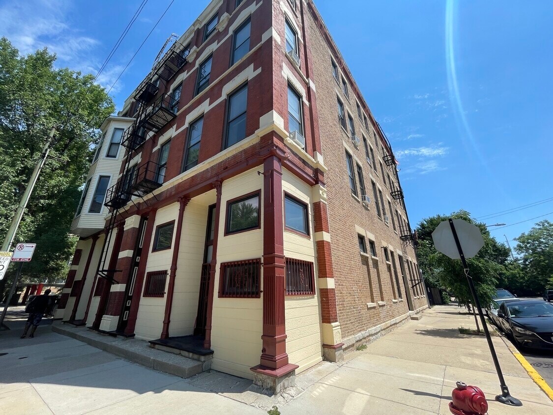 Primary Photo - 1237 N Noble St