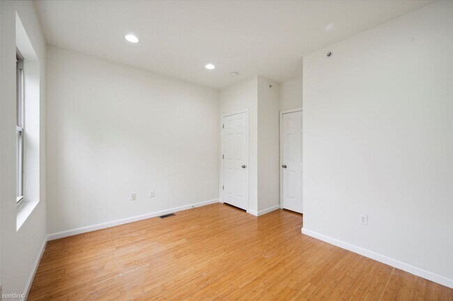 Building Photo - 3 br, 2 bath Duplex - 1741 N GRATZ ST Unit...