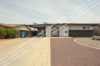 Building Photo - 3935 S Beck Ave